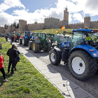 Tractorada en Ávila para exigir precios justos. Se cumple un año. R. Muñoz / ICAL