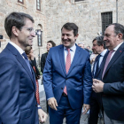 El presidente de la Junta de CyL, Alfonso Fernández Mañueco, asiste a la toma de posesión del presidente de La Rioja, Gonzalo Capellán. -ICAL