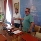 A la izquierda el socialista David Gago y a la derecha el alcalde de Zamora, Francisco Guarido. EUROPA PRESS