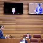 El presidente de la Junta, Alfonso Fernández Mañueco, comparece ante el Pleno a petición propia. - ICAL