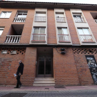 Imagen de archivo de un edificio de viviendas en Valladolid.- PHOTOGENIC / P. REQUEJO