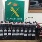 Material incautado por la Guardia Civil a los detenidos en Guisando, Ávila. | ICAL.