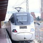 El rey Felipe VI y el presidente del Gobierno, Pedro Sánchez, Inauguran la alta velocidad entre Castilla y León y Asturias a través de la Variante de Pajares. -ICAL