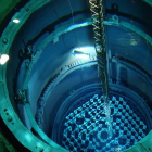Vasija del reactor de la central de Garoña en fase de recarga. EUROPA PRESS