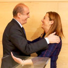 Tomás Quintana y Virginia Barcones en la presentación de la Memoria Anual del Comisionado de la Transparencia. (ICAL)