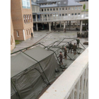 Militares desmontan el hospital de Segovia. -EL MUNDO