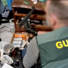 Detenidas 5 personas en Piedralaves (Ávila) por la posible elaboración de la "droga de los pobres", 'Karkubi'. -GUARDIA CIVIL