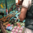 La Guardia Civil interviene más de 60 armas de fuego de una red de tráfico de armas para el crimen organizado - GUARDIA CIVIL