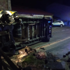 Un varón fallece después de que una furgoneta se empotre contra un muro en Salduero (Soria)