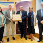 El consejero de Sanidad, Alejandro Vázquez, presenta en rueda de prensa el proyecto Carebox dirigido a niños con cáncer, junto a la Asociación Pyfano y la Fundación Inocente, Inocente. -ICAL