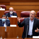 El vicepresidente de la Junta, Francisco Igea, en su intervención en el Pleno de las Cortes.- ICAL.