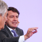 Alfonso Fernández Mañueco junto al expresidente del Parlamento Europeo, Antonio Tajani.- ICAL