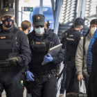 Controles policiales desde la dos de la tarde en  Valladolid.  MIGUEL ÁNGEL SANTOS / PHOTOGENIC