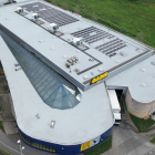 Paneles fotovoltaicos en uno de los supermercados de Gadis.- GADIS