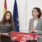 La secretaria de Igualdad de la Comisión Ejecutiva Federal del PSOE, Andrea Fernández, y la secretaria de Igualdad del PSOE de Castilla y León, Patricia Gómez, analizan en rueda de prensa las medidas de atención a la mujer embarazada aprobadas por la Junta de Castilla y León. ICAL