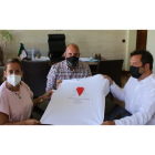 Presentación de la iniciativa de las camisetas solidarias 'Fuerteventura, Territorio Solidario',. - ICAL
