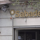 Una imagen de archivo de una ofician del Banco Sabadell. EUROPA PRESS