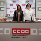 La secretaria de Mujeres y Políticas de Igualdad de CCOO Castilla y León, Yolanda Martín (i), y la secretaria confederal de Mujeres, Igualdad y Condiciones de Trabajo de CCOO, Carolina Vidal, en la rueda de prensa. - E. PRESS