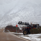 La nieve complica ya el tráfico por las carreteras de Casilla y León. ICAL.