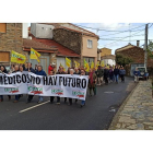 Unas 200 personas se movilizan en Sejas de Aliste contra la reordenación sanitaria de la comarca. - ICAL