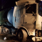 Herido el conductor de un camión al caer por un terraplén en un camino paralelo a la A-62 en Celada del Camino (Burgos).- Ical