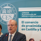 El presidente del CES, Enrique Cabero, presenta el informe del comercio de proximidad en Castilla y León. ICAL