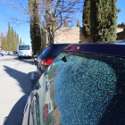 Vehículo afectado con la luna rota. MARIO TEJEDOR. Heraldo- Diario de Soria