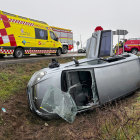 Accidente de tráfico entre dos vehículos en el cruce de LE-411 y LE 412, en La Antigua (León), en el que seis personas resultaron heridas. -ICAL.