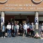 Minuto de silencio en el Campus de Vegazana de León por el
asesinato de un estudiante de la Facultad de Ciencias de la Actividad Física y el Deporte - ICAL