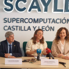 La consejera de Movilidad y Transformación Digital, María González Corral, visita la sede de SCAyLE acompañada por la nueva directora de la entidad, Hilde Pérez