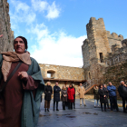 Visita teatralizada al Castillo de los Templarios a cargo de la compañía Conde Gatón, acompañados por la corporación municipal y diversas autoridades locales