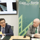 El presidente y el director general de Caja Rural de Soria, Carlos Martínez y Domingo Barca, presentan los resultados financieros de la entidad