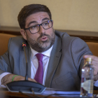 El alcalde de Ávila pierde la cuestión de confianza y los grupos tienen 30 días para presentar una moción de censura