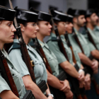 Mujeres guardias civiles en formación en una imagen de archivo.