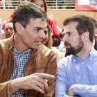 Pedro Sánchez y Luis Tudanca, en una imagen de archivo.