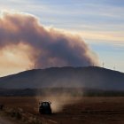 El incendio de Brañuelas, visto desde la Cepeda (León).