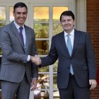 Pedro Sánchez y Alfonso Fernández Mañueco en una imagen de archivo de una reunión anterior.