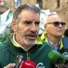El presidente de CSIF en Castilla y León, Benjamín Castro en la concentración. ICAL