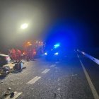 Estado en el quedaba el coche que conducía la mujer fallecida en Soria tras chocar contra un camión.
