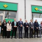 El alcalde, José Antonio Díez asiste al acto de inauguración de la nueva oficina de Caja Rural en la capital leonesa