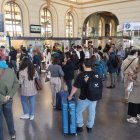 Caos en la estación de trenes de Valladolid por el apagón.