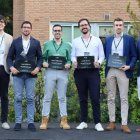 Álvaro Sánchez, 2º por la derecha, en el acto de entrega del reconocimiento