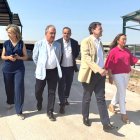 Fernández Mañueco visita la finca El Pandio, en Quintana del Puente (Palencia).