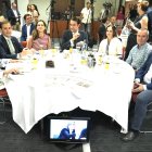 La presidenta de la CHD, María Jesús Lafuente; el presidente de la Diputación, Conrado Íscar; la editora de El Mundo de Castilla y León, Adriana Ulibarri; el consejero de Medio Ambiente, Vivienda y Ordenación del Territorio, Juan Carlos Suárez-Quiñones; la CEO de Edigrup, Soledad Ulibarri; el concejal de Urbanismo y Vivienda, Ignacio Zarandona; y el delegado de Iberdrola en Castilla y León, Miguel Calvo.