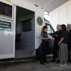 El ministro del Interior, Fernando Grande-Marlaska, presenta el sistema de denuncia telemática de la Guardia Civil, acompañado por el delegado del Gobierno en Castilla y León, Nicanor Sen, la directora general de la Guardia Civil, Mercedes González, y el director del Instituto Nacional de Ciberseguridad, Félix Barrio
