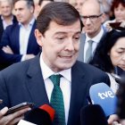 El presidente de la Junta, Alfonso Fernández Mañueco, este lunes en La Alberca (Salamanca).