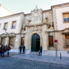 Fachada de la Audiencia de León, tribunal que le condenó a seis años de prisión, fallo del que luego fue absuelto por el TSJCYl.