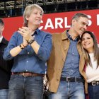 Javier Alfonso Cendón, Pedro Sánchez y Nuria Rubio, en el mitin del domingo en León