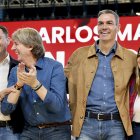 El presidente del Gobierno, Pedro Sánchez junto al secretario general del PSOECyL, Carlos Martínez