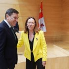 Carlos Fernández Carriedo y Rosa Rubio en Las Cortes.